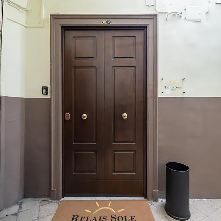 בית הארחה Relais Sole נאפולי